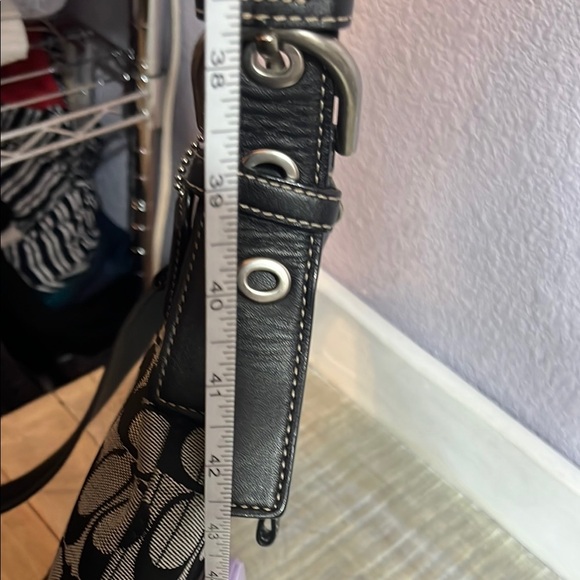 NIB Coach Crossbody Bag - Classic Black and gray print - adjustable strap. - Picture 13 of 15